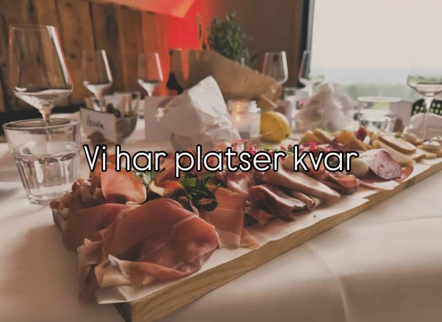 Till fredagens 22/8 italiensk afton, tid 18-22 
Boka på pizzerian@hallandsbar.se